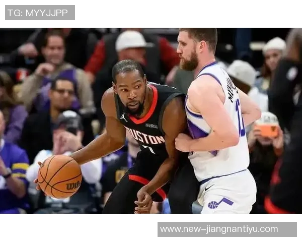 乌度卡称赞KD无私传球能力强调四打三战术需队友配合